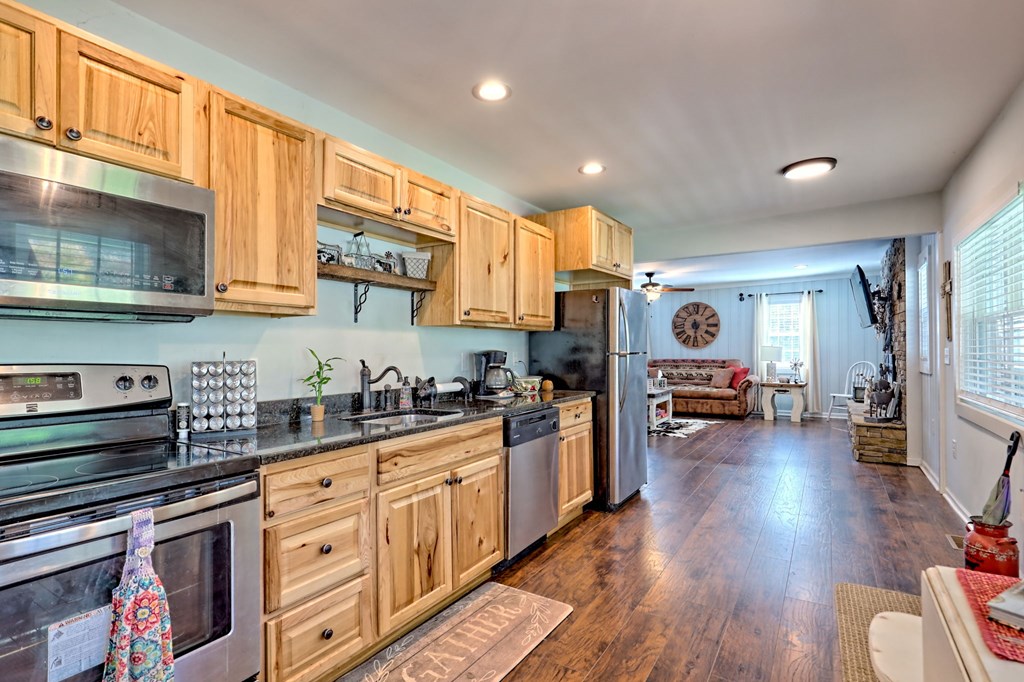419738 Hiawassee Residential
