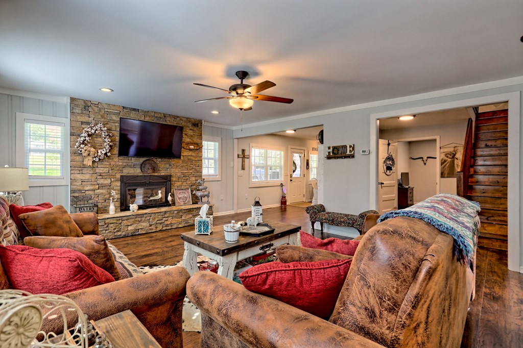 419738 Hiawassee Residential