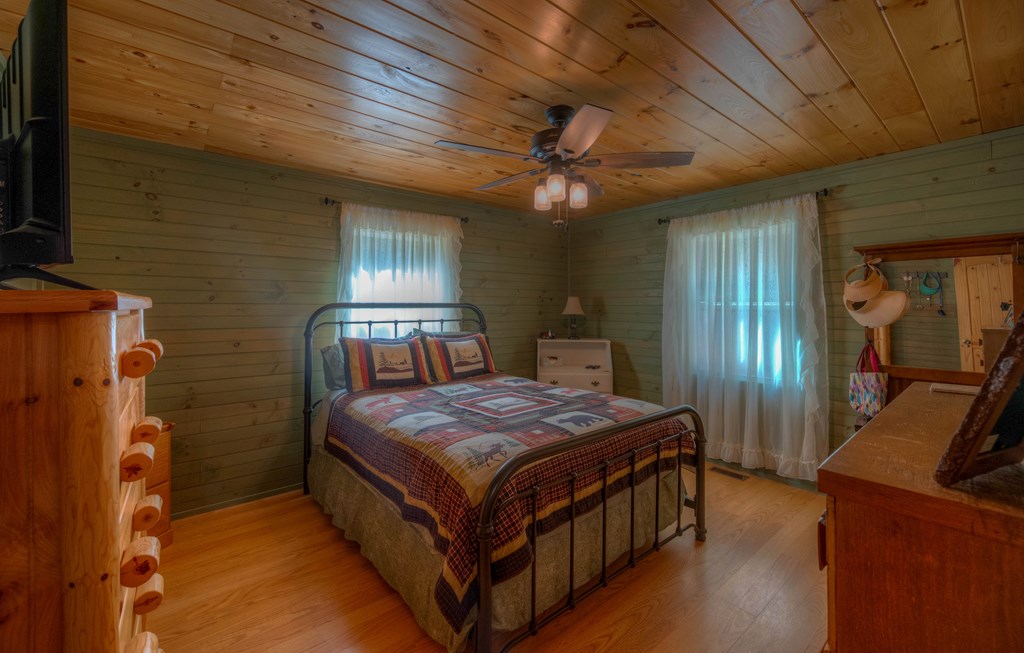 419739 Murphy Residential