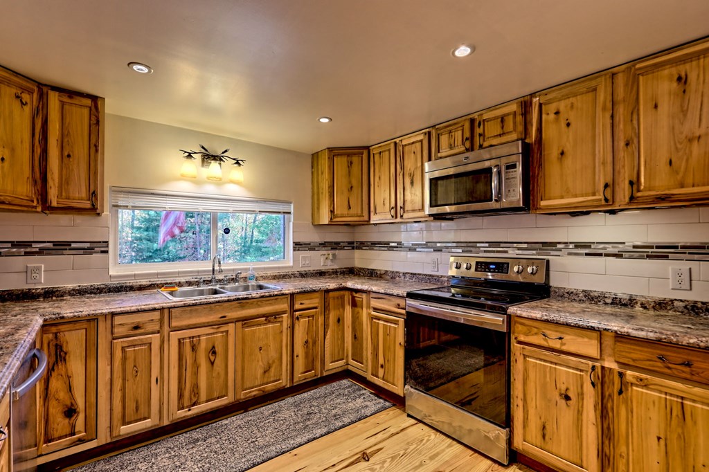 419749 Murphy Residential