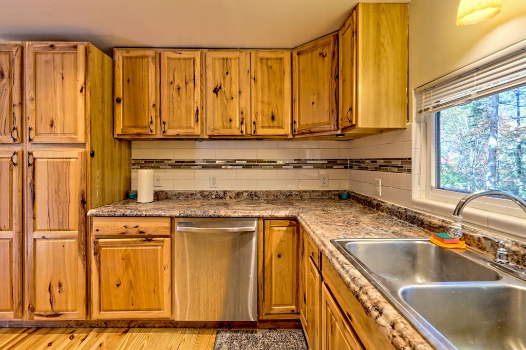 419749 Murphy Residential