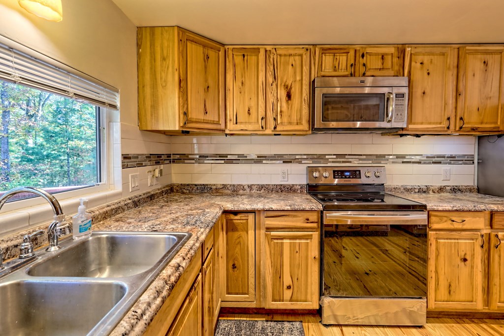 419749 Murphy Residential