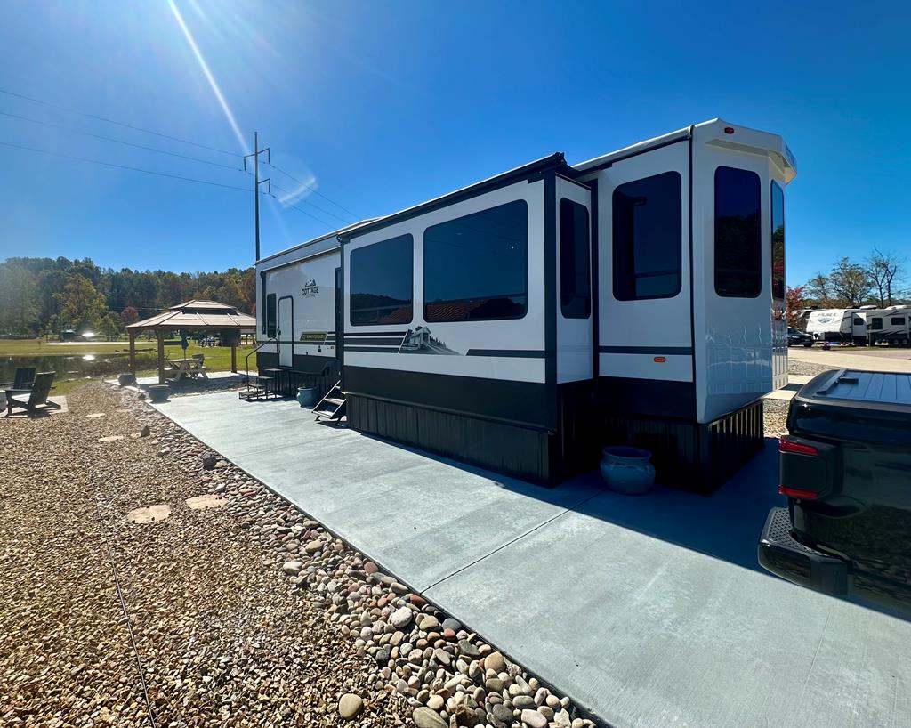 419757 Morganton Residential