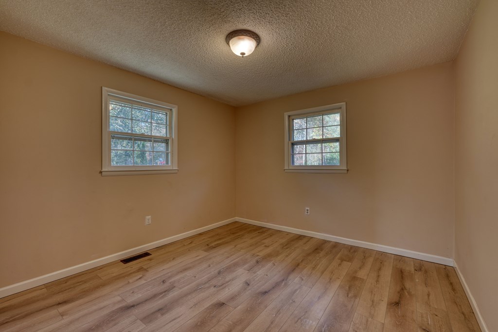 419761 Hayesville Residential