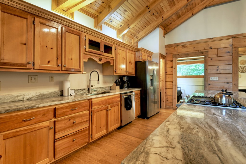 419771 Mineral Bluff Residential