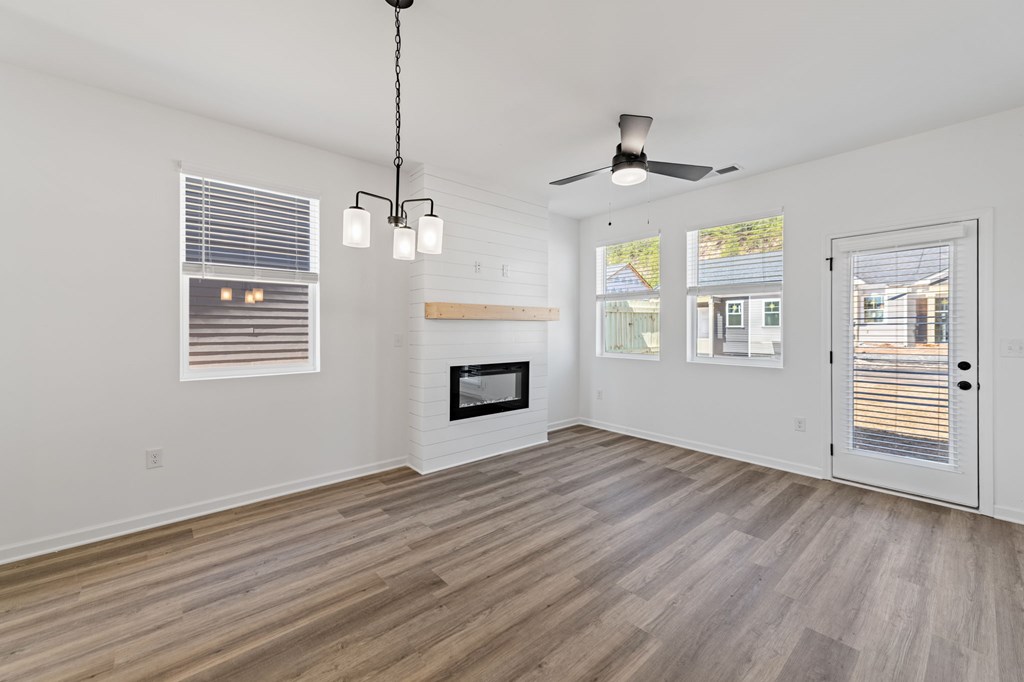 419775 Blue Ridge Townhouse