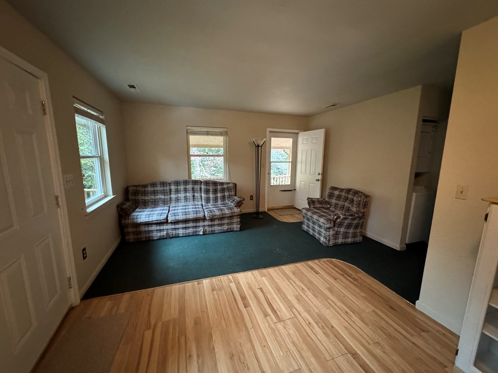 419786 Brasstown Residential