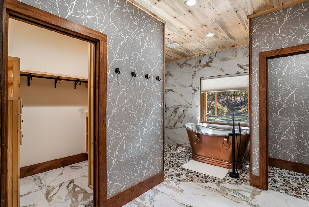 419811 Epworth Residential