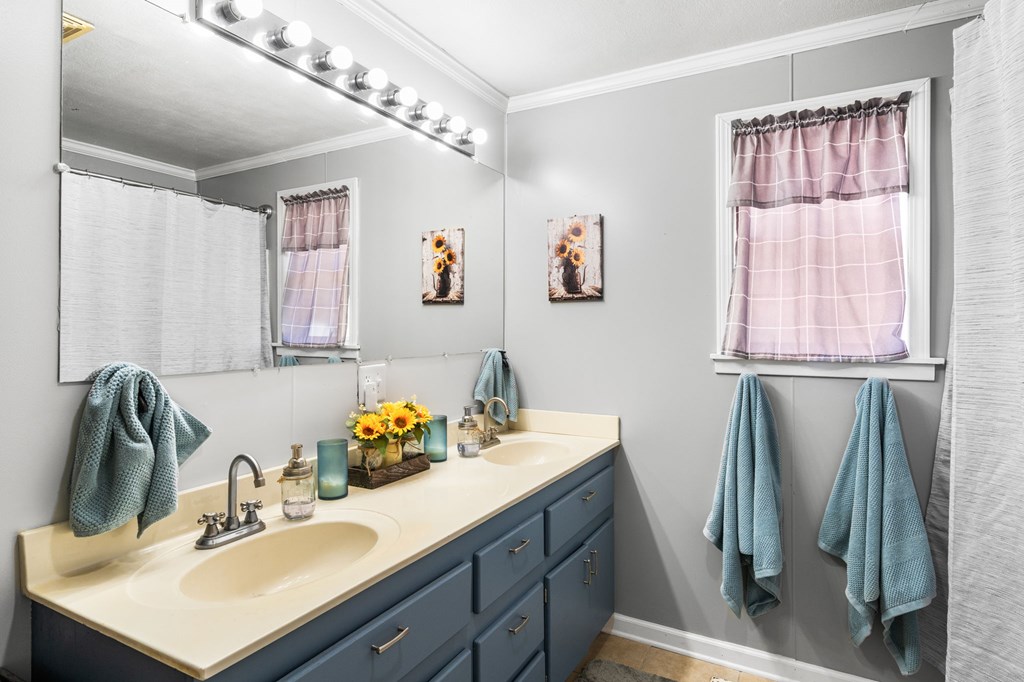 419813 Murphy Residential