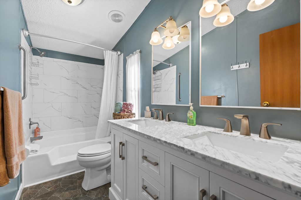 419816 Blue Ridge Residential