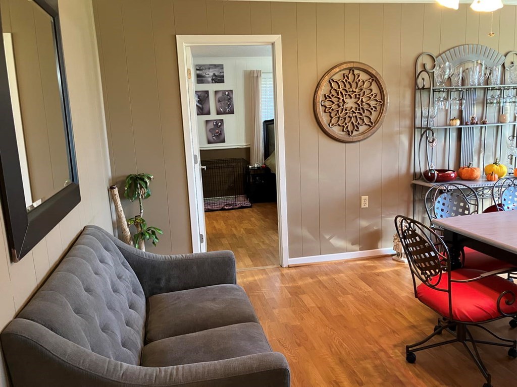 419820 Murphy Residential