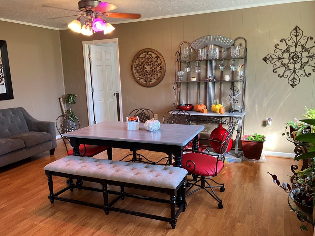 419820 Murphy Residential