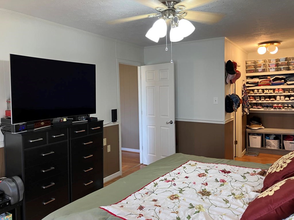 419820 Murphy Residential