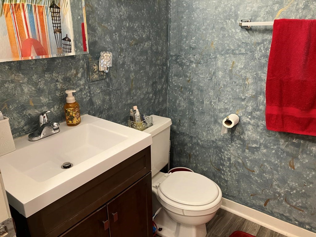 419820 Murphy Residential