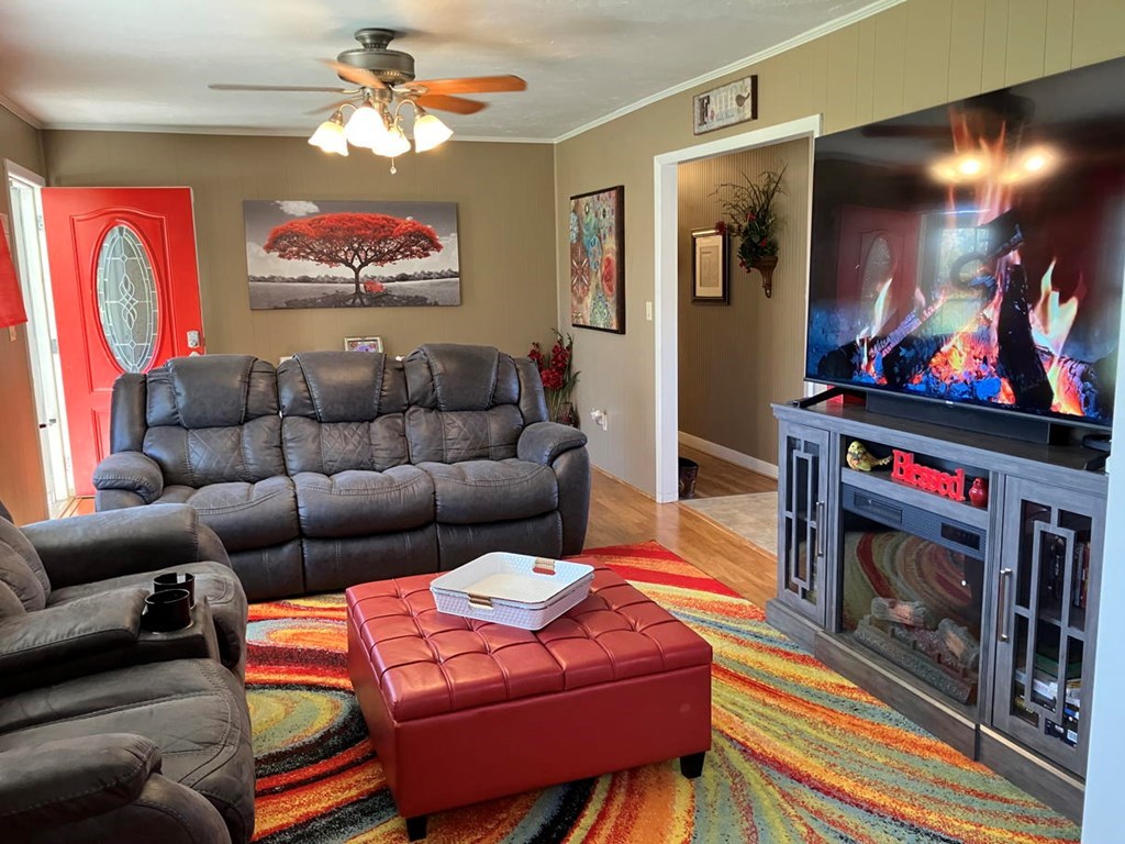 419820 Murphy Residential