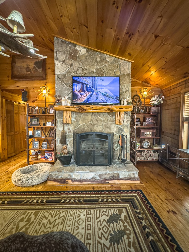 419828 Murphy Residential