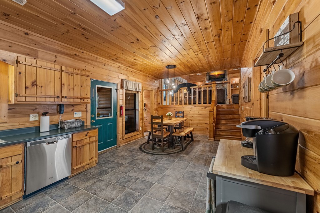 419833 Morganton Residential