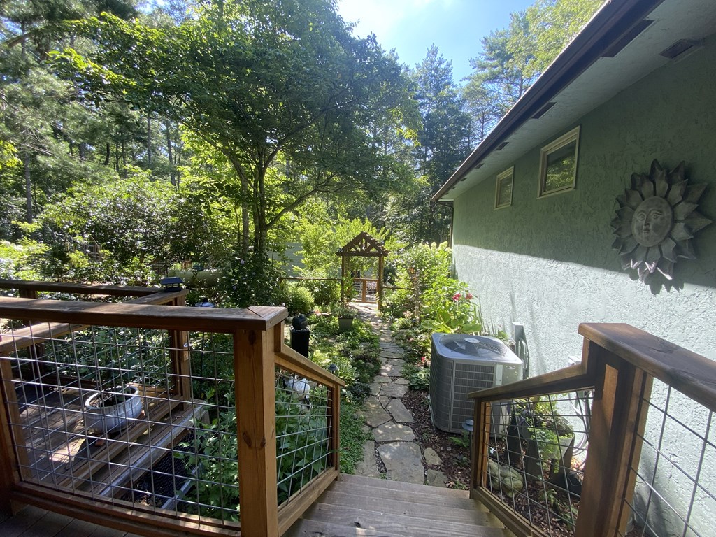 419834 Blairsville Residential