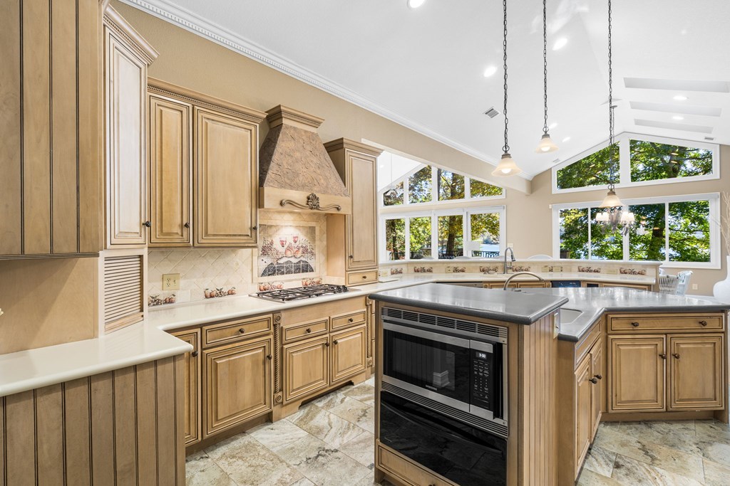 419837 Hiawassee Residential