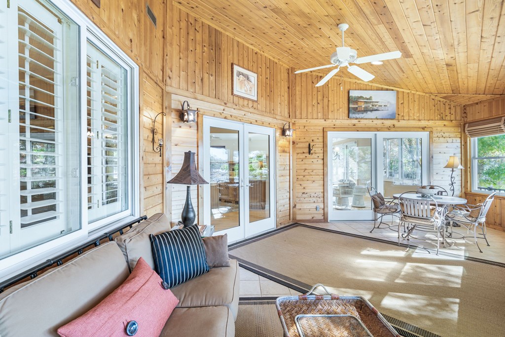 419837 Hiawassee Residential