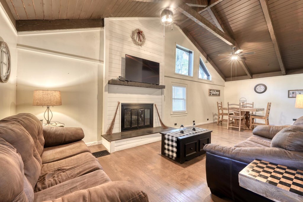 419840 Young Harris Residential