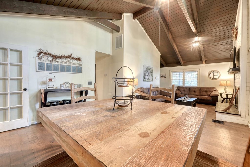 419840 Young Harris Residential