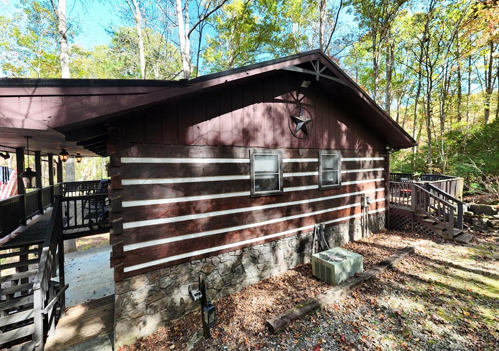 419840 Young Harris Residential