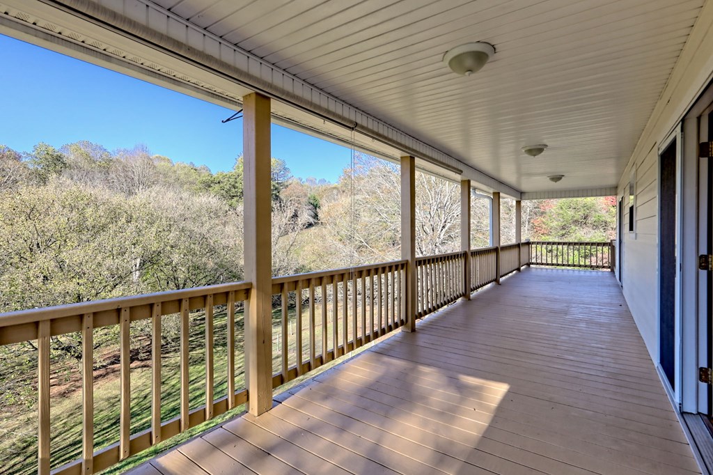 419846 Hayesville Residential