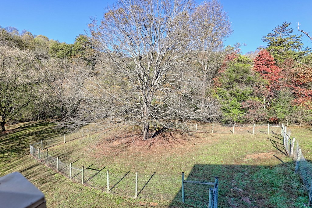 419846 Hayesville Residential