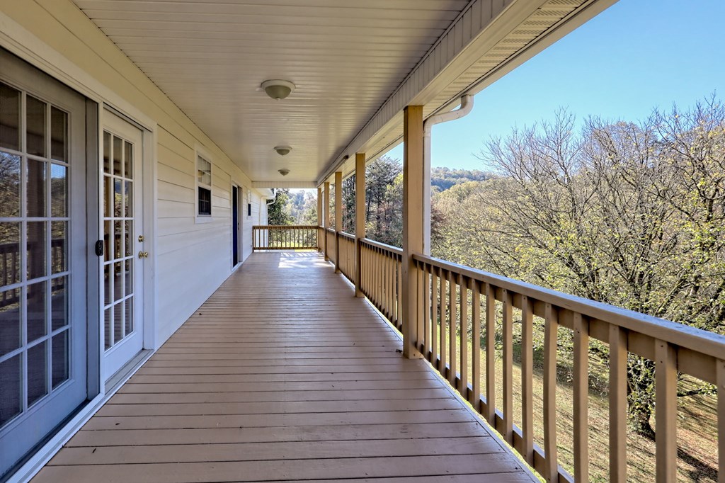 419846 Hayesville Residential