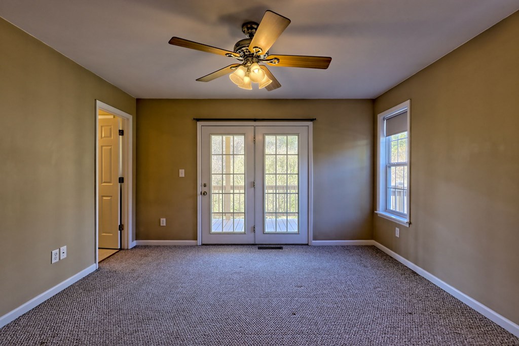 419846 Hayesville Residential