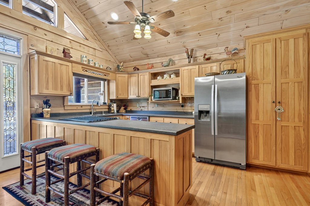 419899 Suches Residential