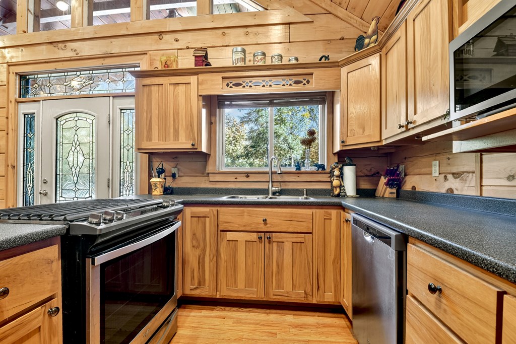 419899 Suches Residential