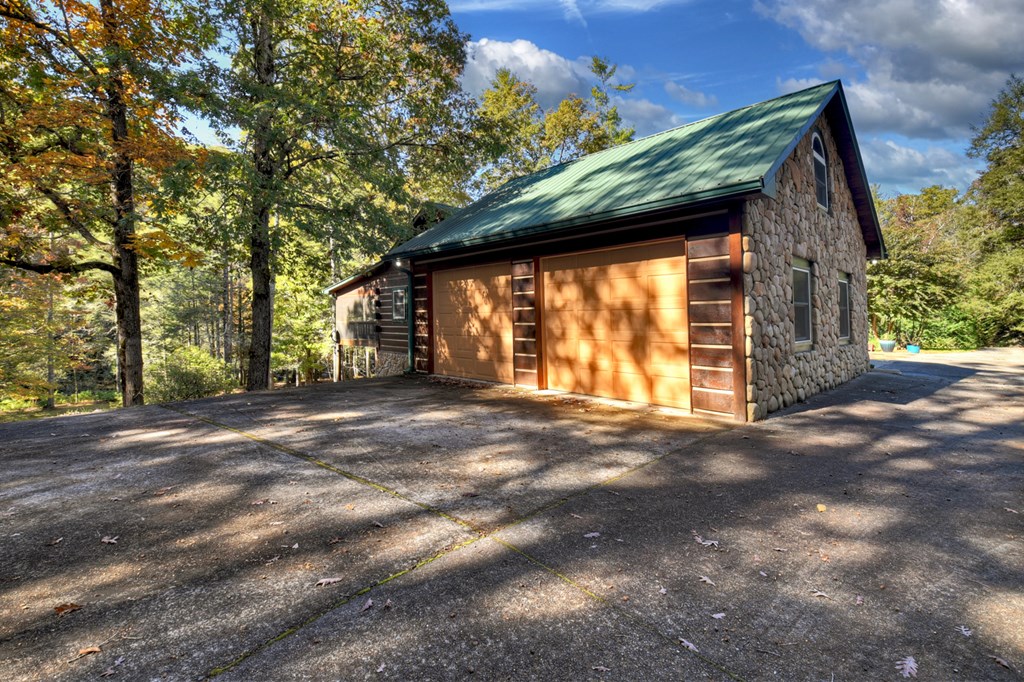 419899 Suches Residential