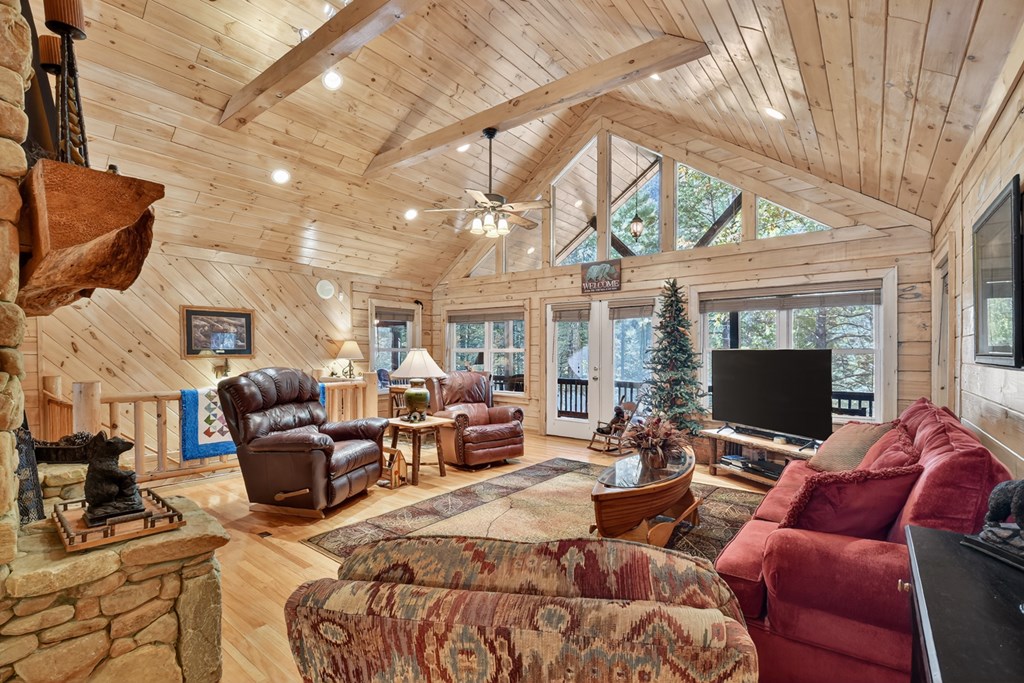 419899 Suches Residential