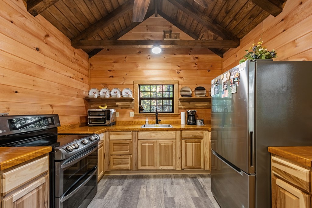 419906 Morganton Residential