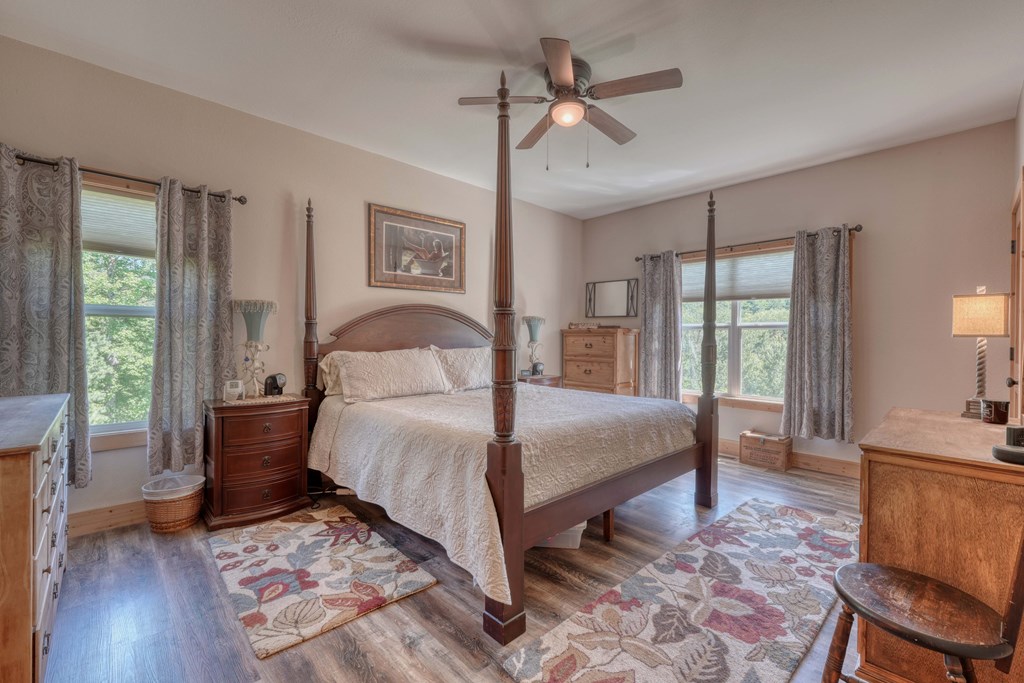 419922 Hayesville Residential