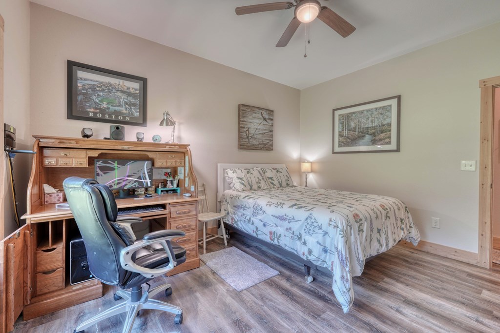 419922 Hayesville Residential