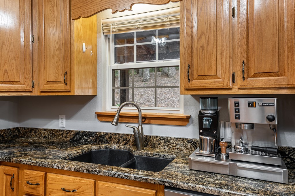 419923 Blairsville Residential