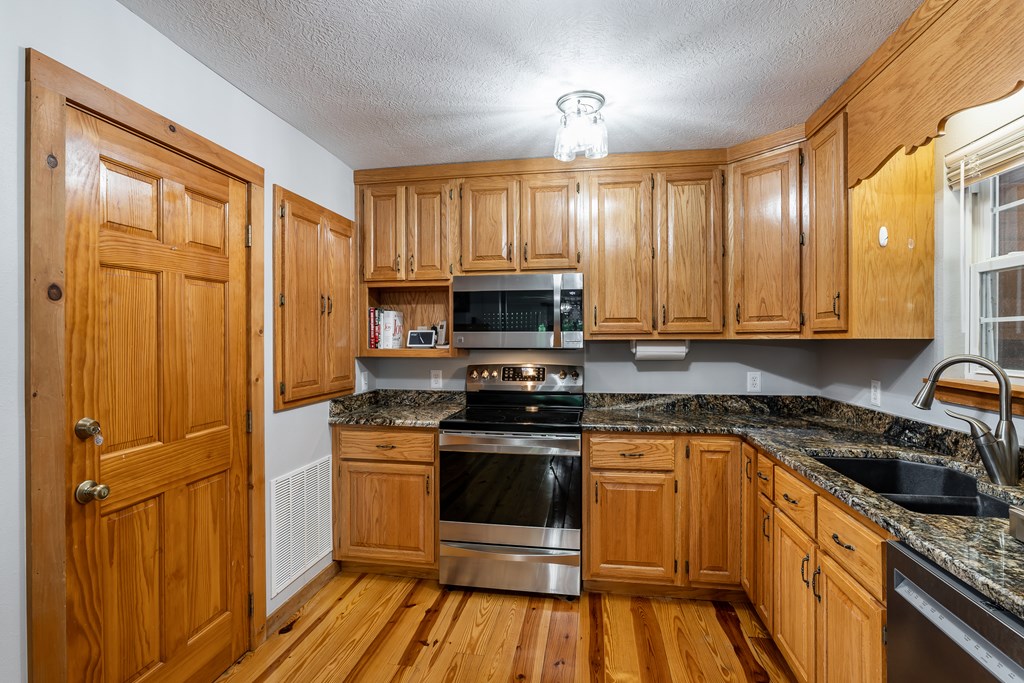 419923 Blairsville Residential