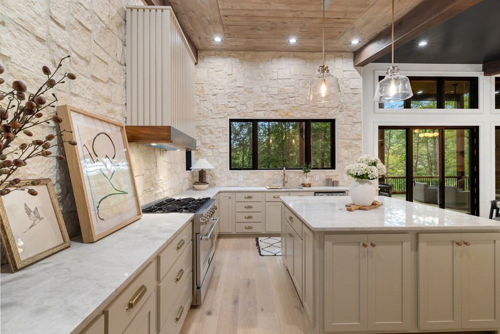 419931 Cherry Log Residential