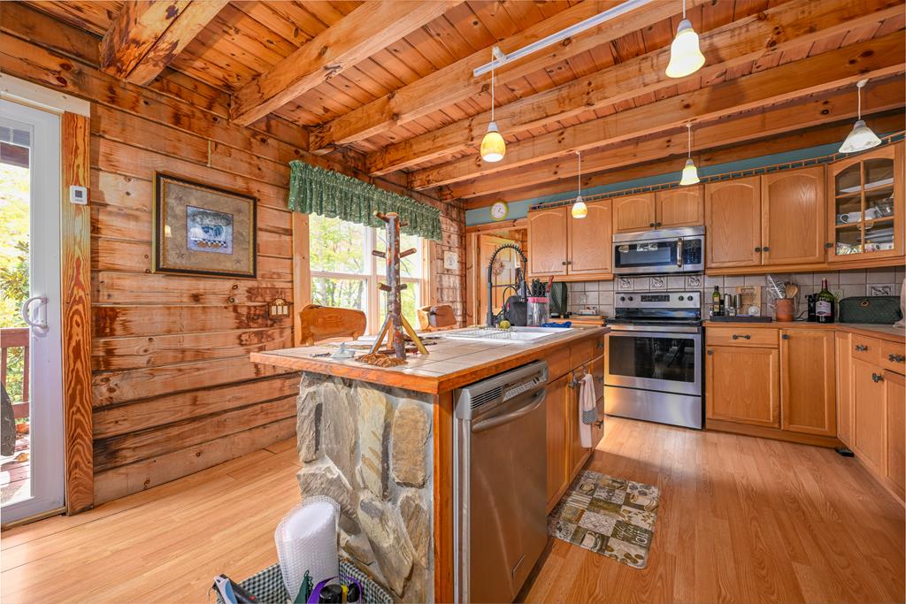 419943 Brasstown Residential