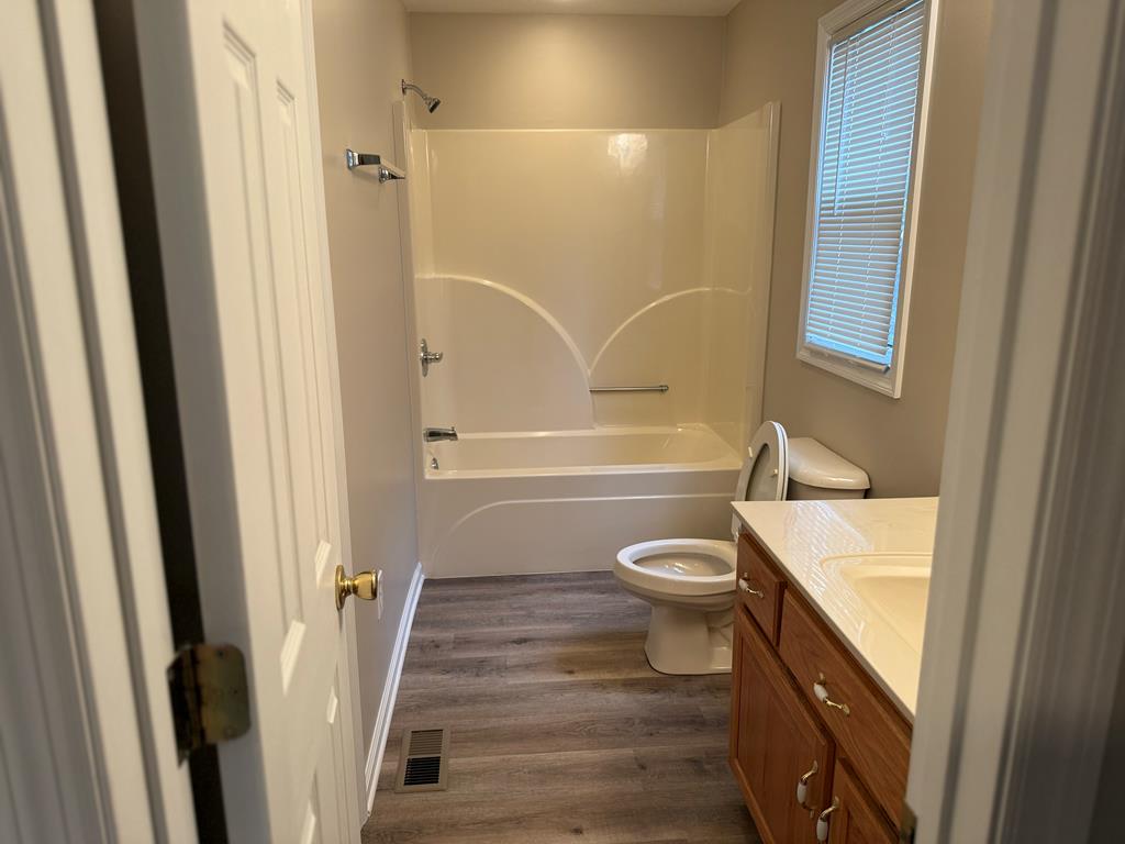 419949 Warne Residential