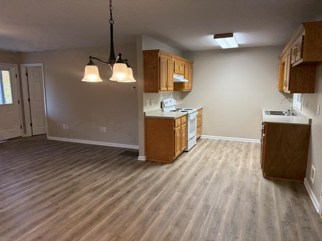 419949 Warne Residential