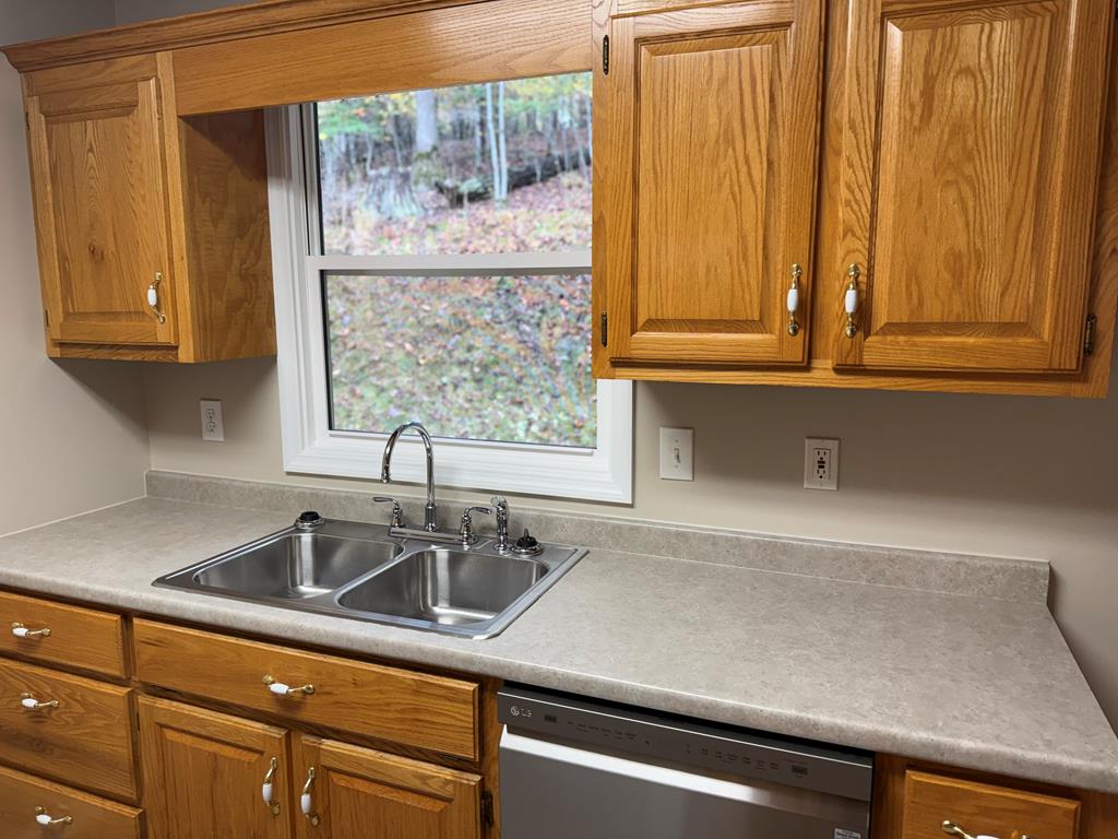 419949 Warne Residential