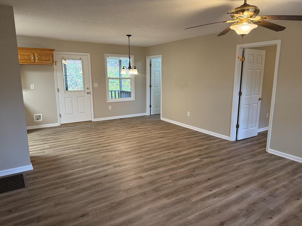 419949 Warne Residential