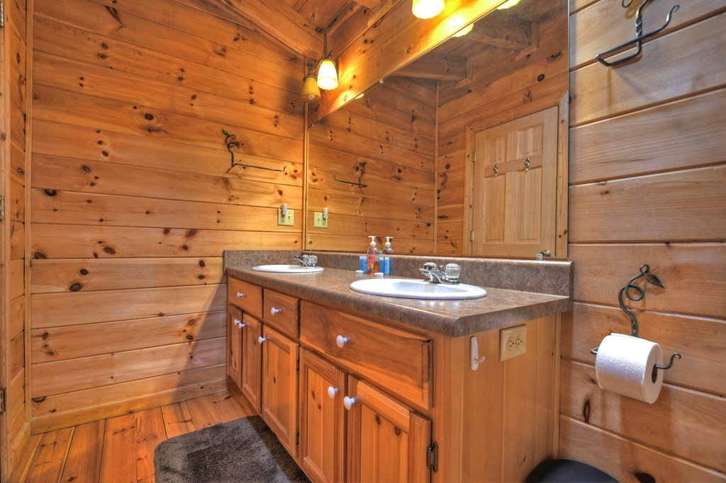 419955 Blue Ridge Residential