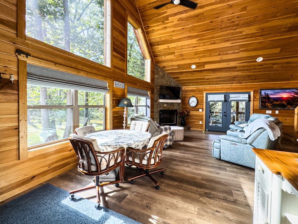 419969 Murphy Residential