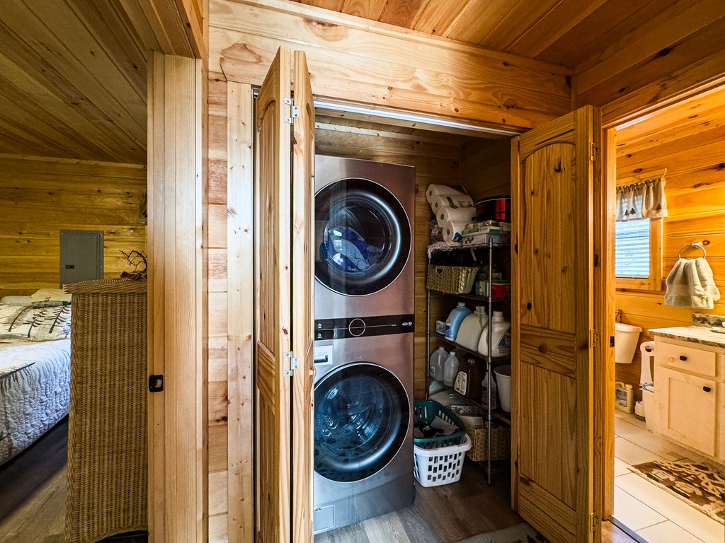 419969 Murphy Residential