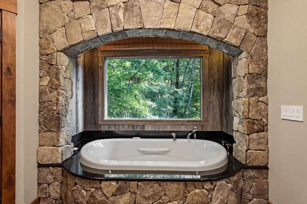 419987 Ellijay Residential